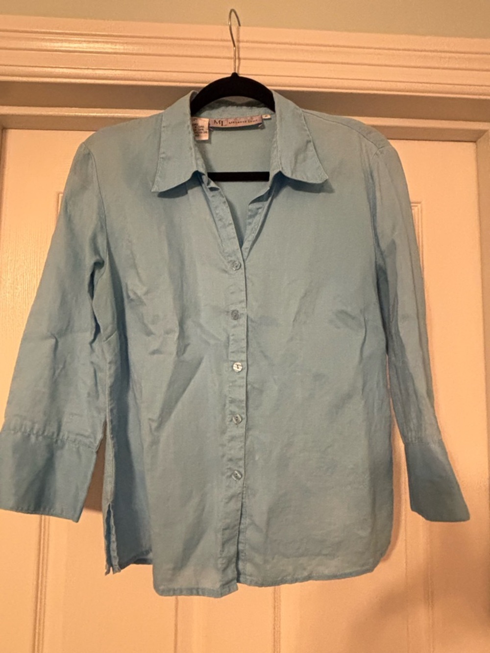 Melanie Lyne Light Blue Linen Button-Up Shirt